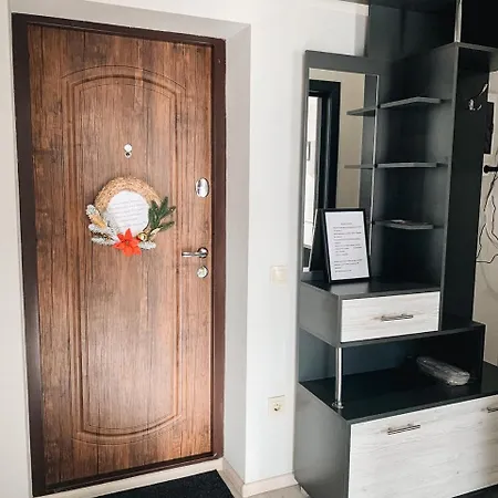 Apartmets Domovik Мира 11С Кв 7 Вместительная Трёхкомнатная Квартира Mukacheve Exterior photo