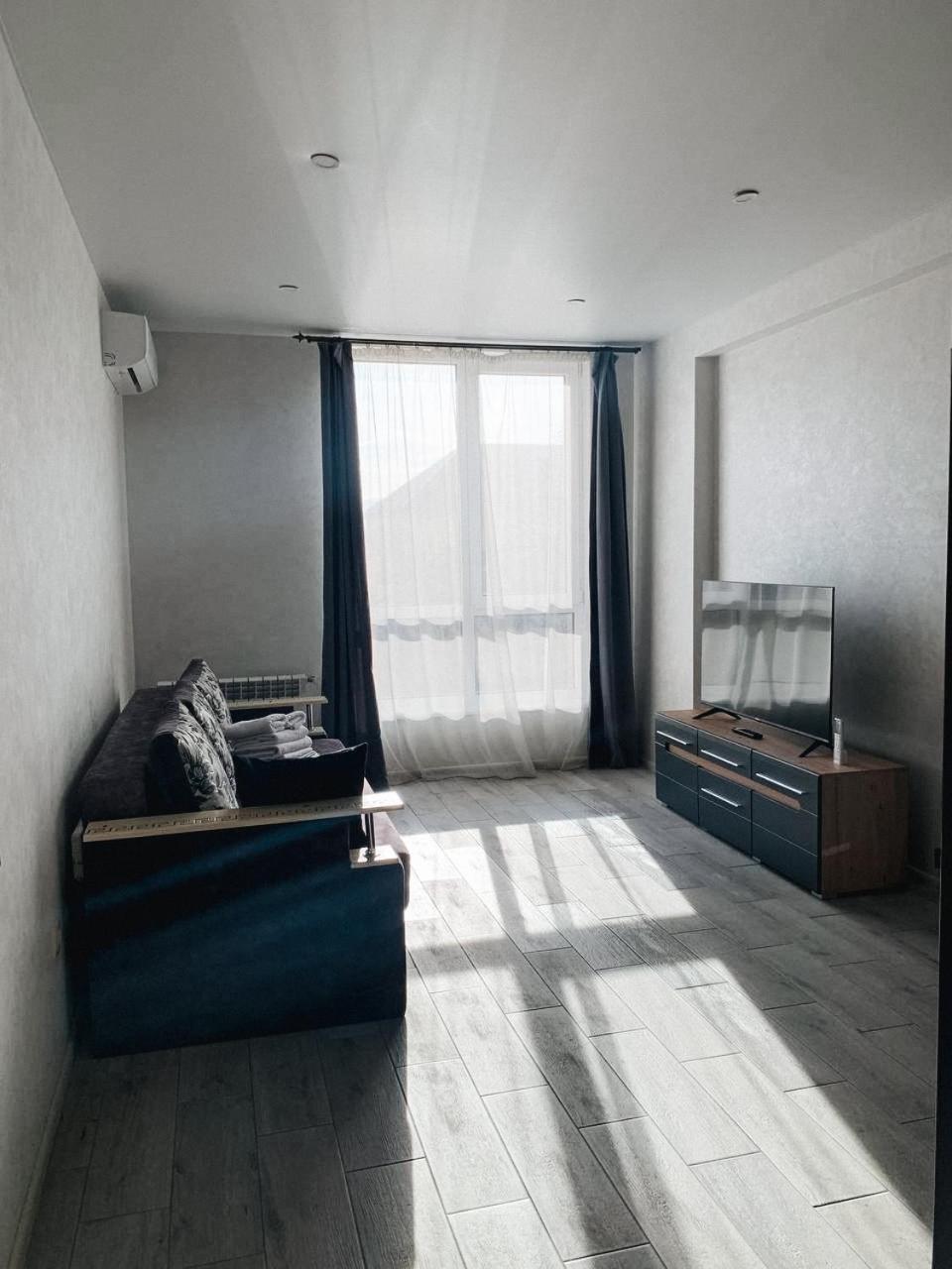 Apartmets Domovik мира 11с кв 7 вместительная трёхкомнатная * Мукачево