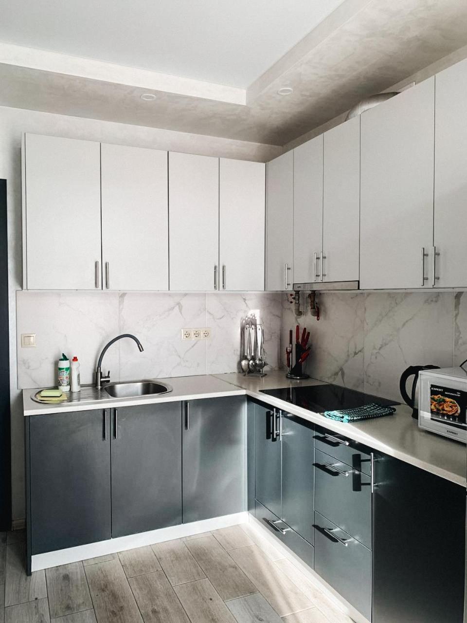 Apartmets Domovik мира 11с кв 7 вместительная трёхкомнатная Апартаменты *